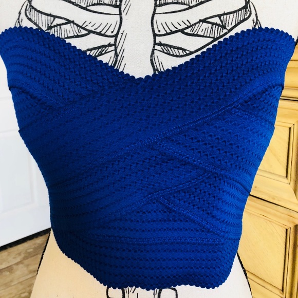 2 NWT Express Crop Tops - Picture 5 of 8